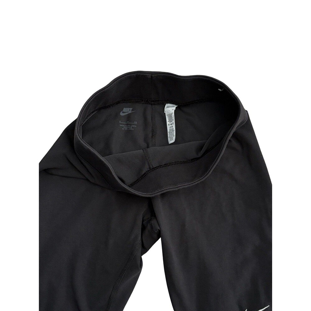 Women’s Nike Biker Shorts – Black – Size Small – 9” Inseam – EUC CZ8526-010 - Picture 2 of 3